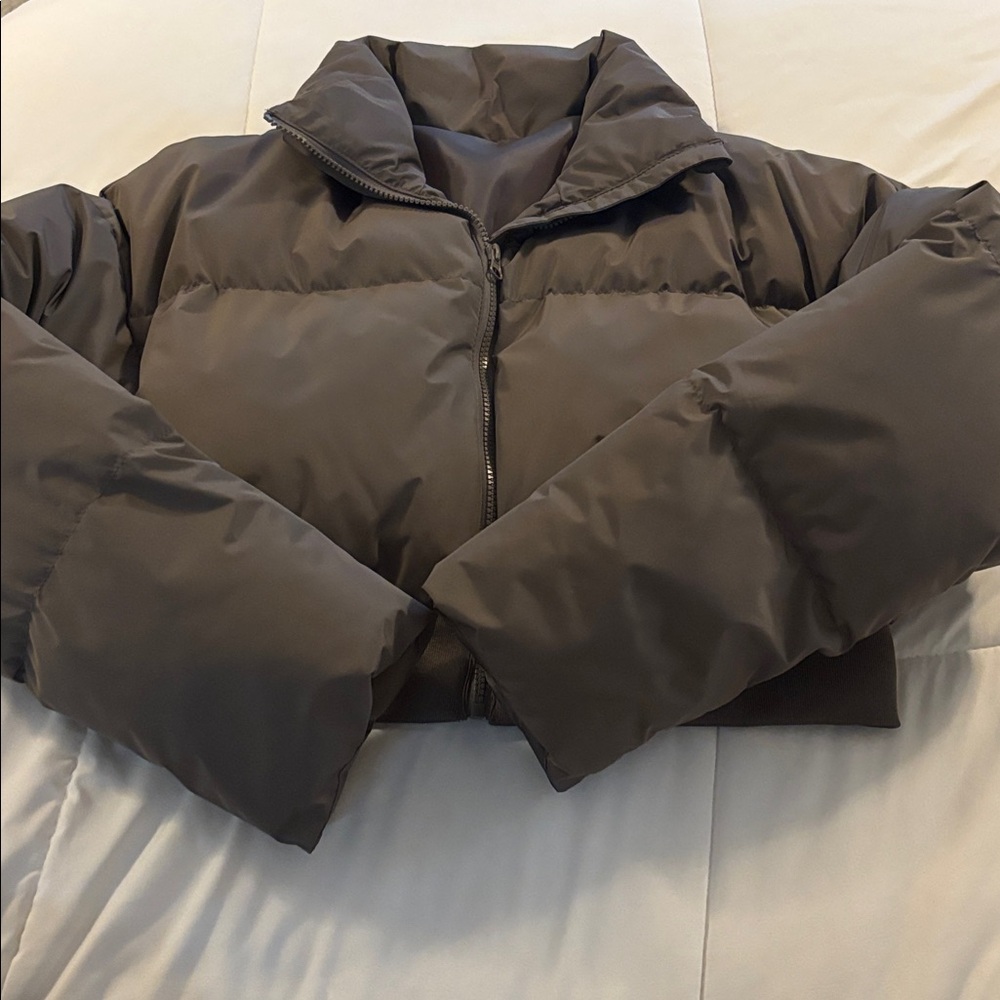 Dazy Drop Shoulder Cropped Puffer - Picture 5 of 5